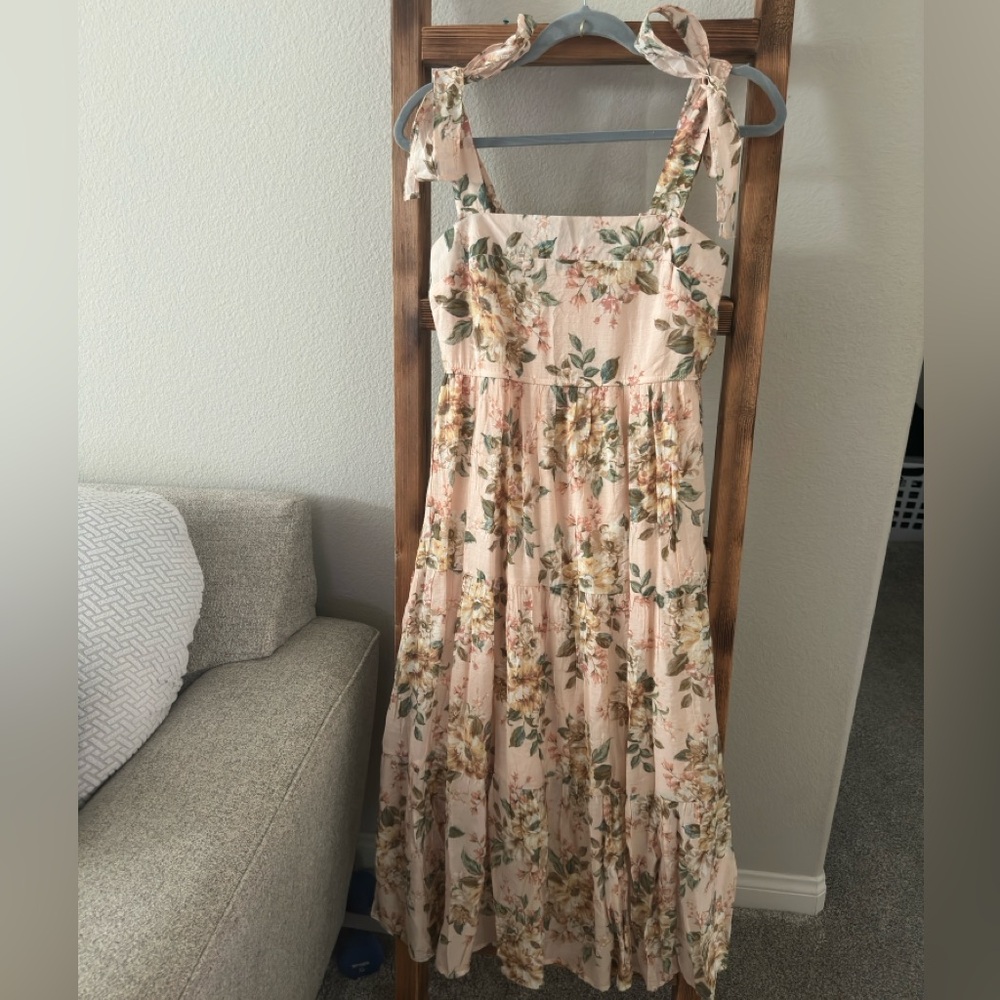Blu Pepper Floral dress Size: Small